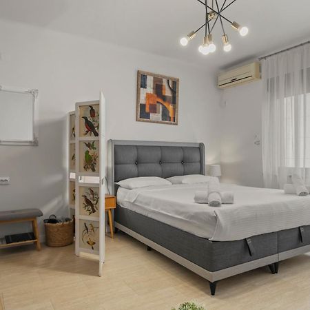 Upscale Studio, Walking Distance From The Old Town Boekarest Buitenkant foto
