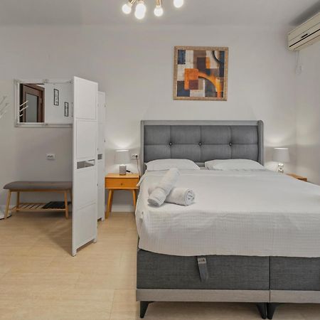 Upscale Studio, Walking Distance From The Old Town Boekarest Buitenkant foto
